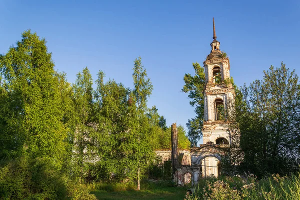 Старая Заброшенная Православная Церковь Церковь Села Залужье Костромской Губернии Россия — стоковое фото