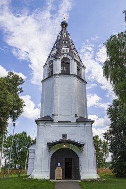 Ples şehrinin Çan Kulesi Volga Nehri, Rusya, Ivanovo bölgesi inşaat yılı 1699.