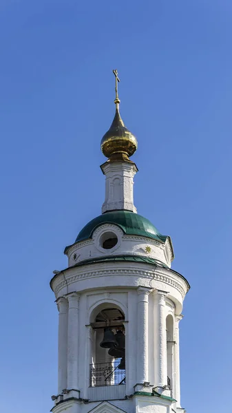 Klocktorn Varvarinsky Kyrkan Staden Ples Floden Volga Ryssland Ivanovo Region — Stockfoto
