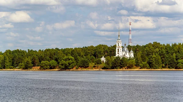 Orthodox Church River Bank Okhotino Village Yaroslavl Region Russia — Stock Photo, Image