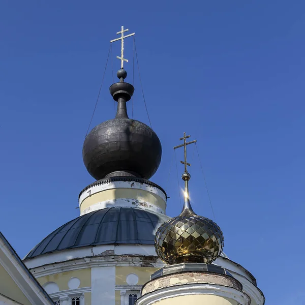 Cúpulas Cruzes Igreja Ortodoxa Catedral Assunção Myshkin Região Yaroslavl Rússia — Fotografia de Stock