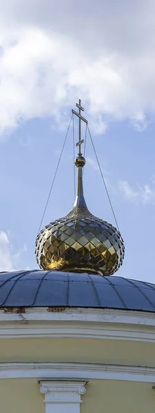 Kuppeln Und Kreuze Der Orthodoxen Kirche Mariä Himmelfahrt Kathedrale Myschkin — Stockfoto