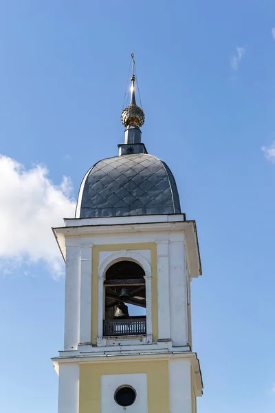 Der Glockenturm Der Orthodoxen Kirche Mariä Himmelfahrt Kathedrale Myschkin Gebiet — Stockfoto