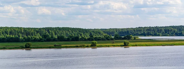 Sommerlandschaft Wolga Stadt Myschkin — Stockfoto