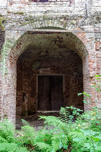 Interior Una Iglesia Ortodoxa Abandonada Iglesia Del Pueblo Novografskoye Región — Foto de Stock