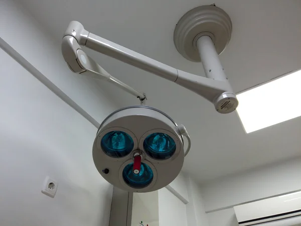 Lampa Medyczna Gabinecie Oświetlenie Sali Operacyjnej Szpitalu Sprzęt Medyczny — Zdjęcie stockowe