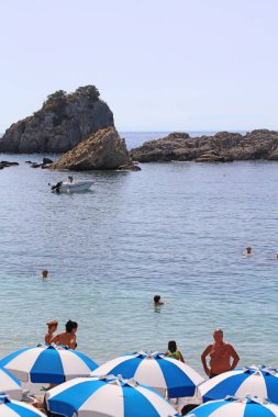 Parga, Yunanistan, 12 Eylül 2022. Arka plan baskılarını araştırıyoruz.