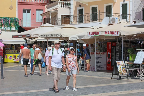 Parga, Yunanistan, 12 Eylül 2022. Arka plan baskılarını araştırıyoruz.