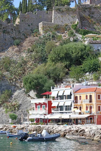 Parga Cidade Grécia Bonito Velho Colorido Edifício Exploração Viajando Fundo — Fotografia de Stock