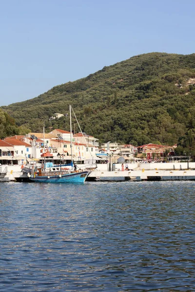 Parga Cidade Grécia Bonito Velho Colorido Edifício Exploração Viajando Fundo — Fotografia de Stock