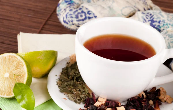 Fresh tea — Stock Photo, Image