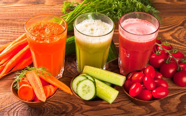 Juice on wood — Stock Photo, Image