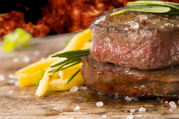 Biefstuk, voedsel — Stockfoto