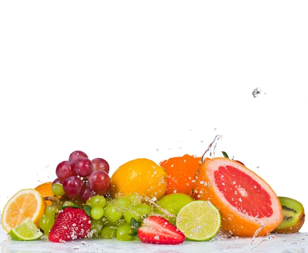 Fresh fruits — Stock Photo, Image