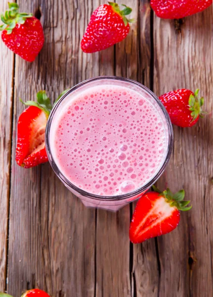 Fresh milk shake on wood — Stock Photo, Image