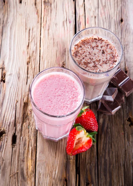 Fresh milk shake on wood — Stock Photo, Image