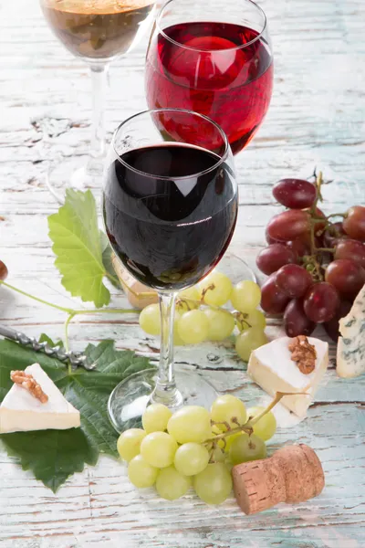 Drink wine — Stock Photo, Image