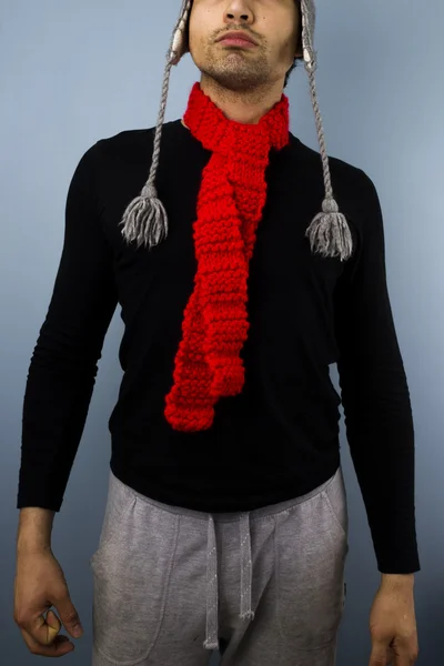 Hipster con sciarpa rossa — Foto Stock