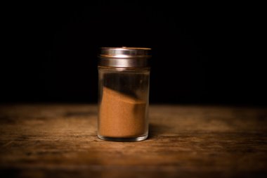 Tarçın baharat shaker