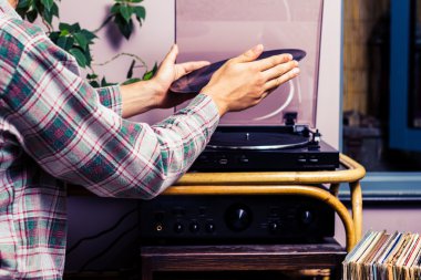 adam turntable kayıt yerleştirme