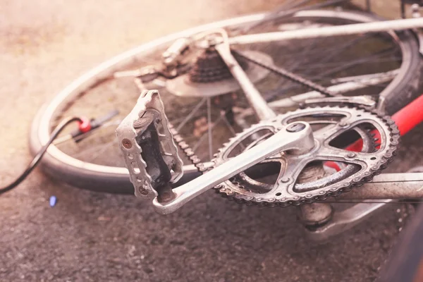 Een fiets pompen — Stockfoto