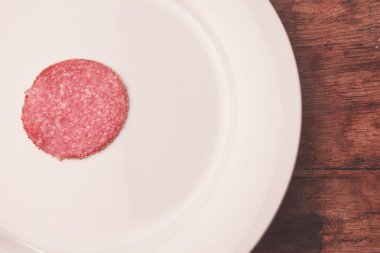 Salam plaka üzerinde