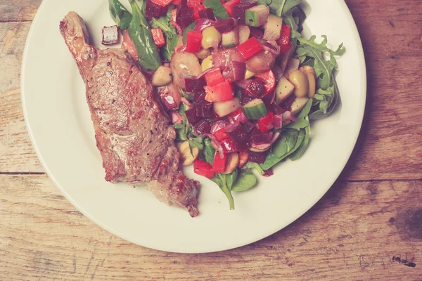 Entrecote en salade — Stockfoto