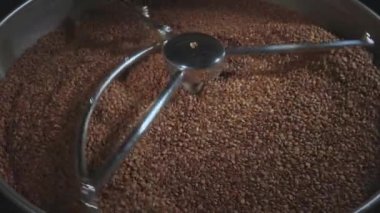 4k, kavurmalı kahve.