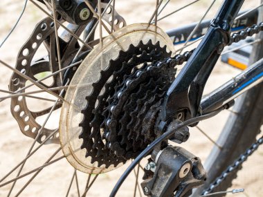 Sprockets arka raydan çıkarıcı bisiklet, vites kolu, 8 vites, yakın çekim.