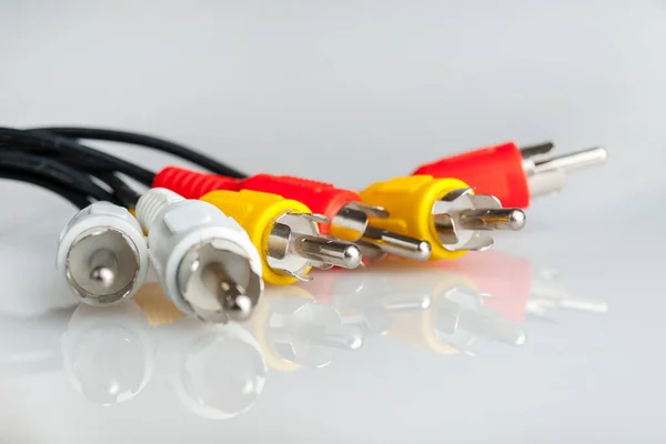 Ses Kabloları Bağlantı Eklentileri Çok Renkli Arka Planda Izole Edilmiş — Stok fotoğraf