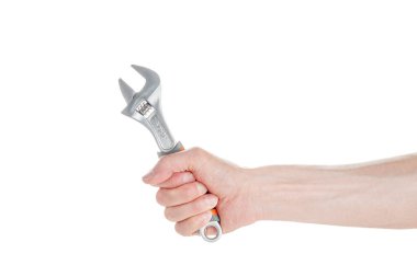 Bir İngiliz anahtarı, bir işçinin elinde kırık bir İngiliz anahtarı, beyaz bir arka planda izole edilmiş bir müteahhit.