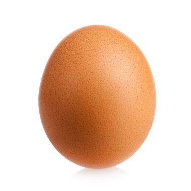 Tavuk yumurtası büyük, koyu renkli, beyaz arka planda izole edilmiş.
