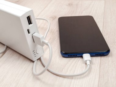 Powerbank, dış şarj pili, giyilebilir elektronik cihazlar için taşınabilir şarj cihazı, akıllı telefonlar, tabletler, seçici odaklanma