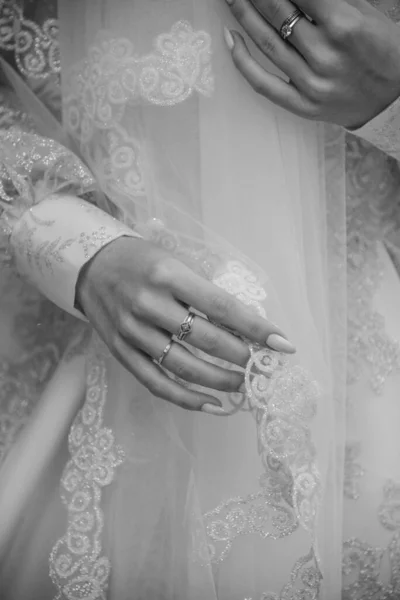 Närbild Detaljer Brudens Vita Klänning — Stockfoto