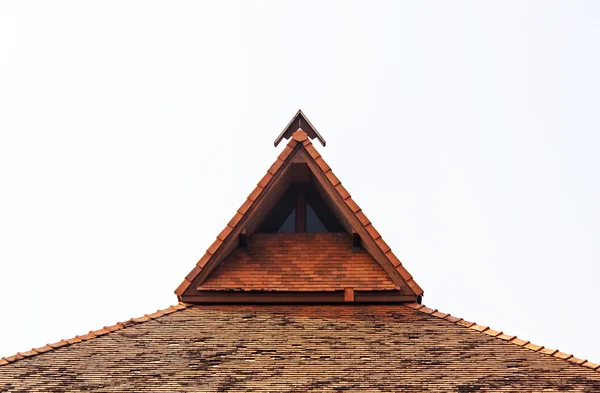 Стара черепиця на даху з теракоти — стокове фото