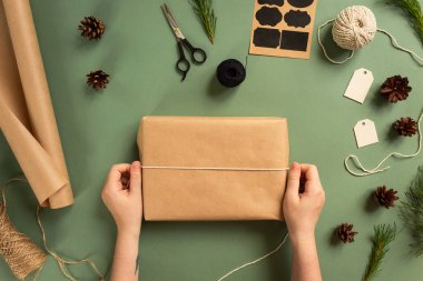 Bir hediye nasıl sıfır atık biçiminde paketlenir