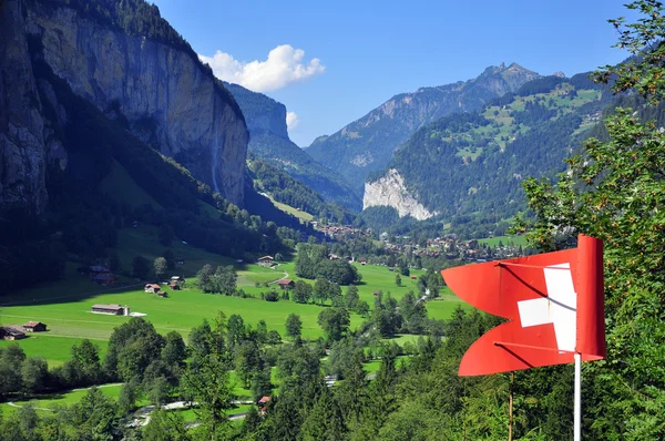 Vue sur la vallée suisse — Photo