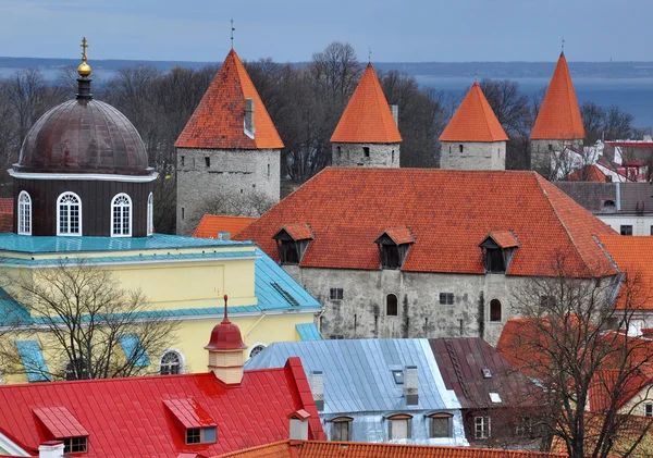 4 wieże miasto tallinn — Zdjęcie stockowe