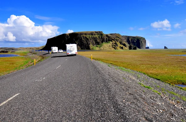 Road with trailers in Iceland — Stock Photo, Image