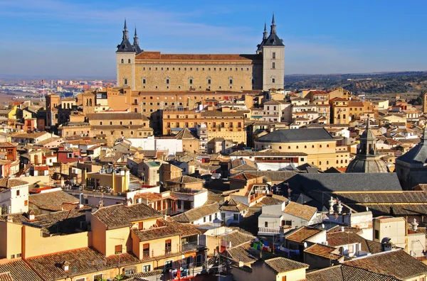 Toledo city center and Alcazar — Stock Photo, Image