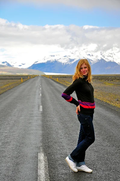 Beautiful woman and road — Stock Photo, Image