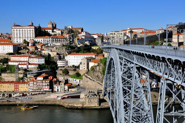 Linha do horizonte do porto — Fotografia de Stock