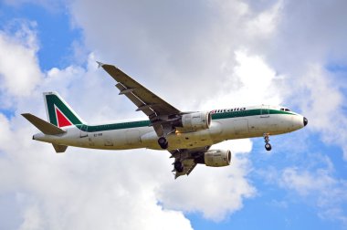 alitalia uçak iniş