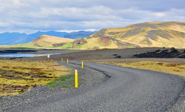 İzlanda'daki vahşi yol — Stok fotoğraf