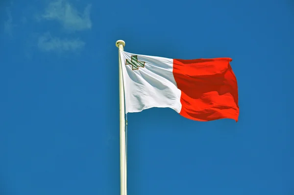 Maltese flag on blue sky — Stock Photo, Image