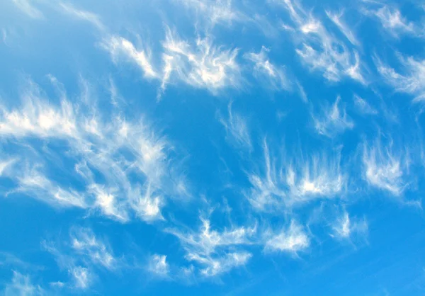 Céu azul nublado — Fotografia de Stock