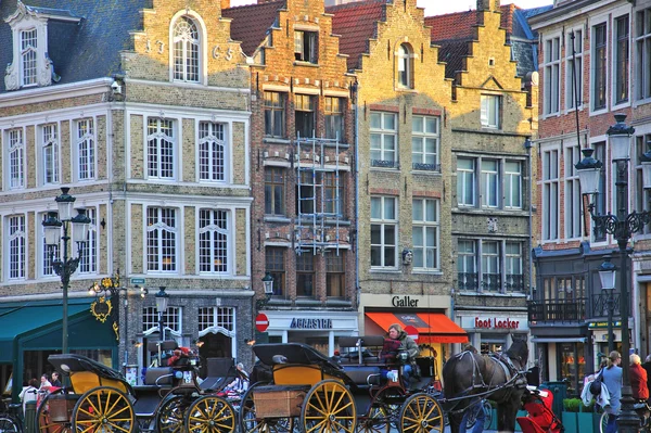 Horses and carriages of Brugge — Stock Photo, Image