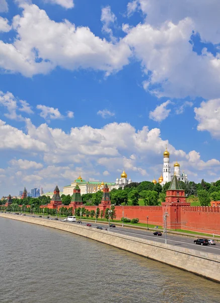 Moscow kremlin en het stadscentrum — Stockfoto