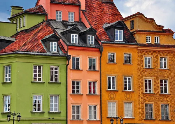 Bunte Häuser in Warschau — Stockfoto