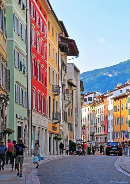 Włoski street w trento — Zdjęcie stockowe